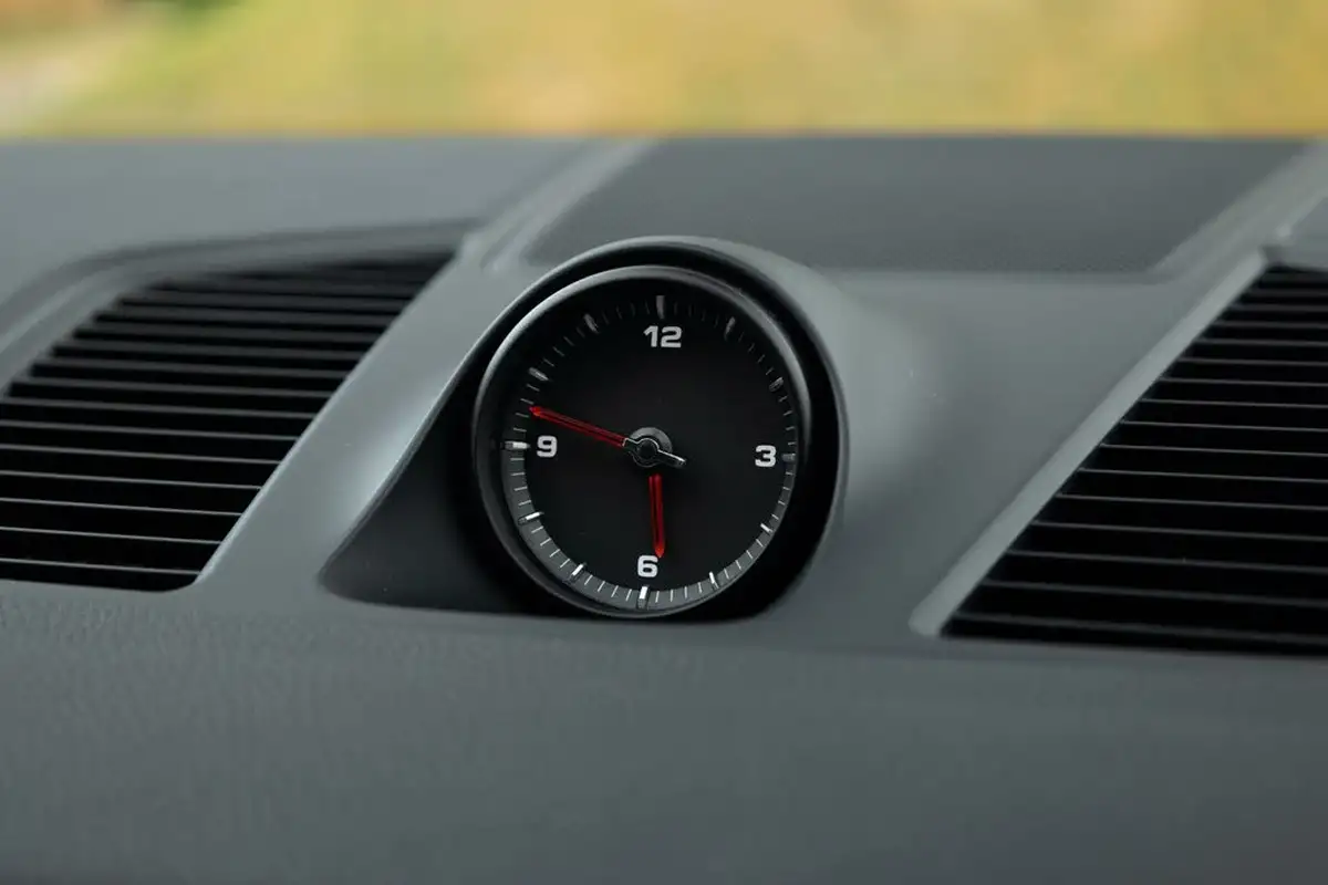 2022-porsche-cayenne-30-v6-e-hybrid-platinum-edition-462ps-station-wagon-big-2