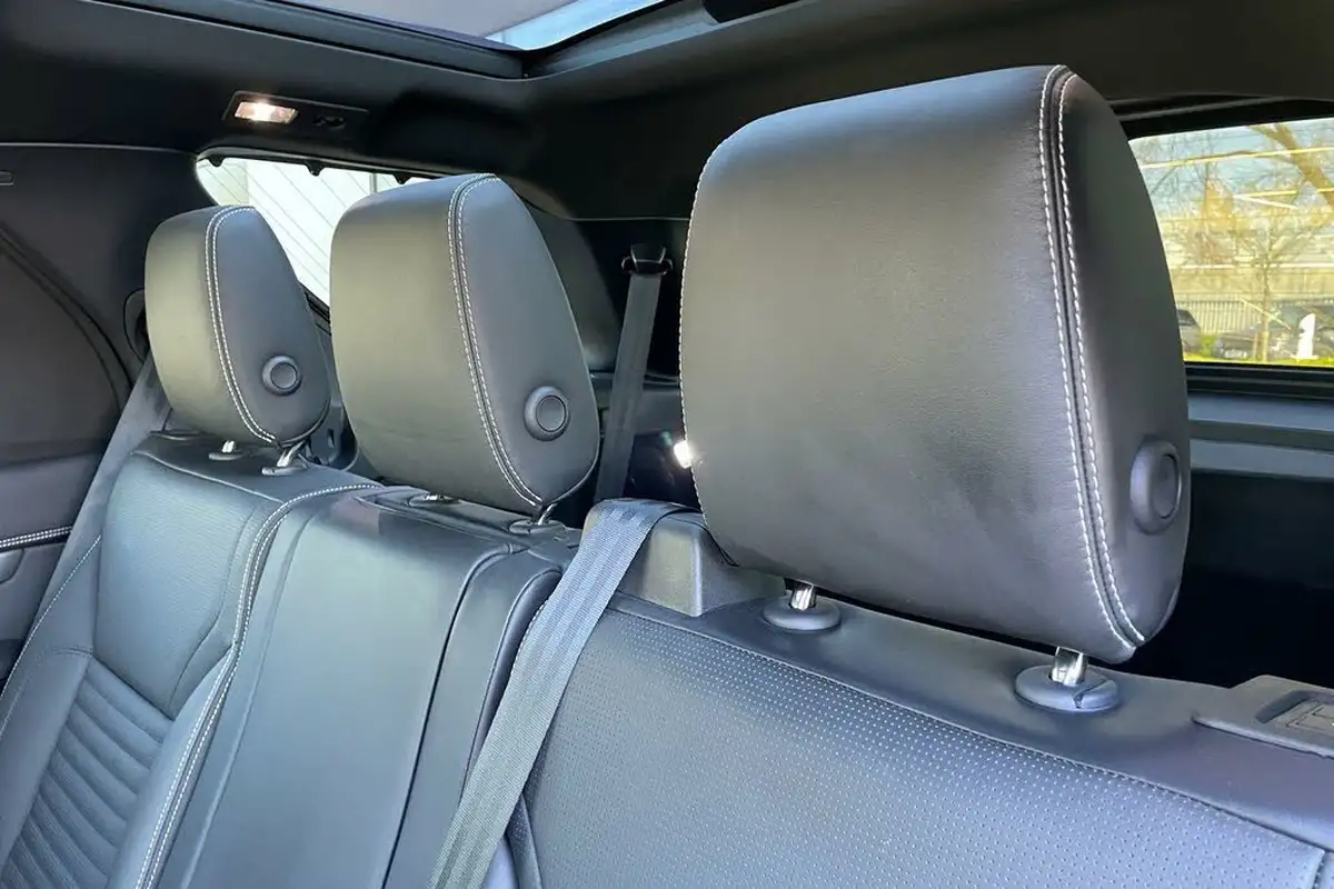 2024-land-rover-discovery-30-d350-dynamic-hse-big-55
