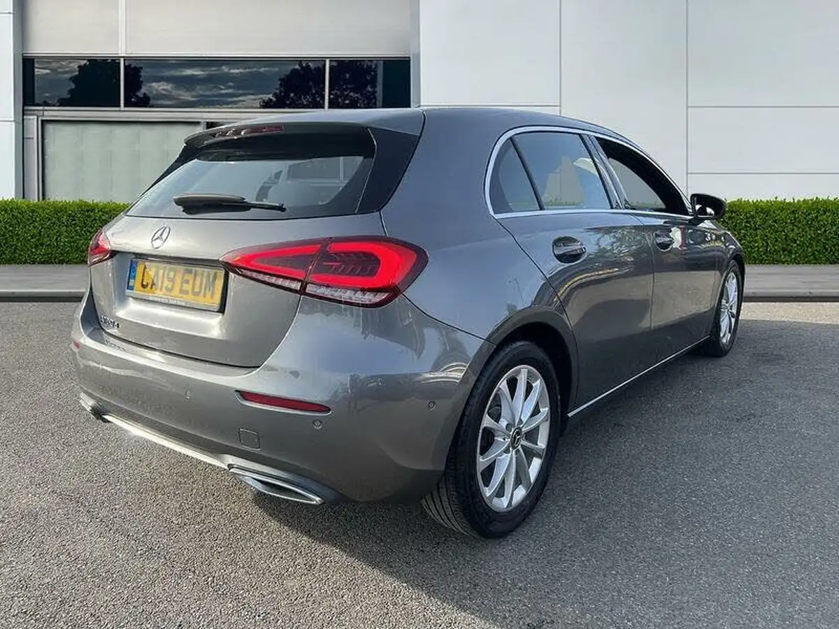 2019-mercedes-benz-a-class-15d-a180d-sport-executive-hatchback-5d-7g-dct-big-8