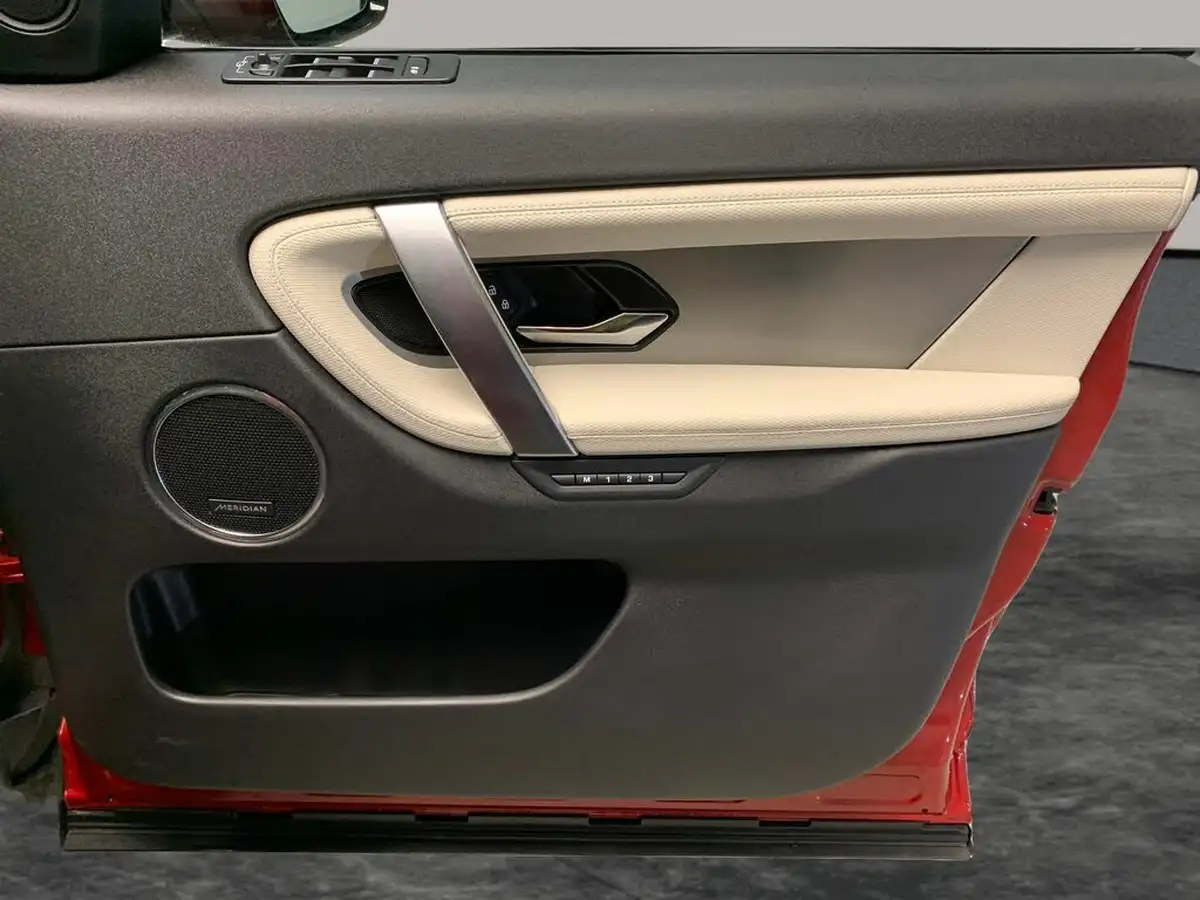 2023-land-rover-discovery-sport-15-p300e-dynamic-se-big-43