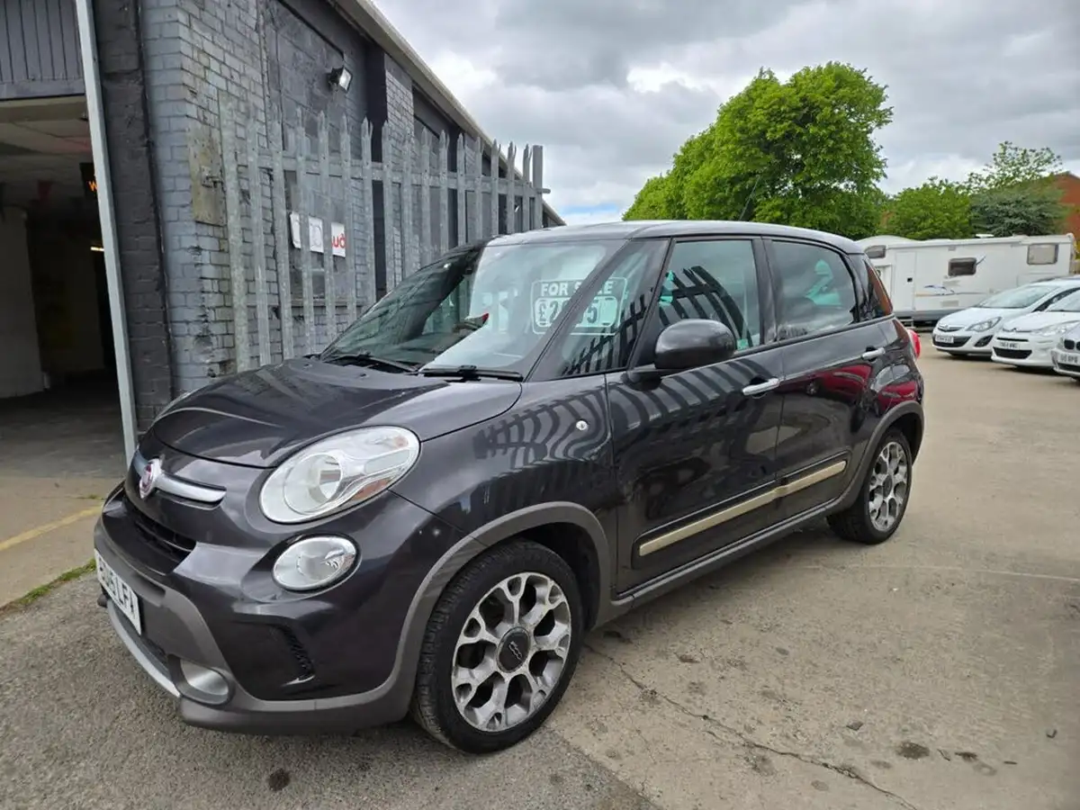 2015-fiat-500l-14-trekking-95bhp-big-3