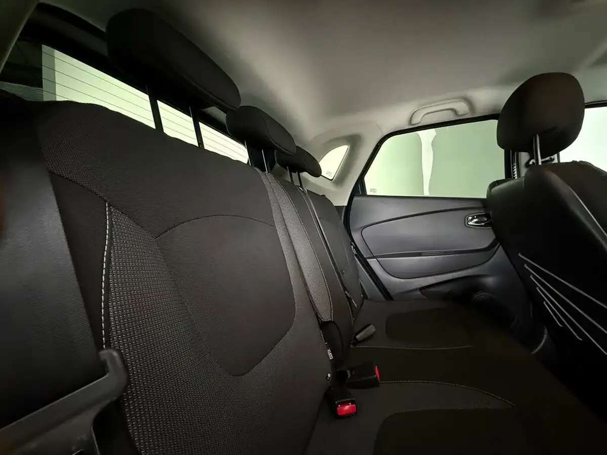 2014-renault-captur-12-dynamique-big-18