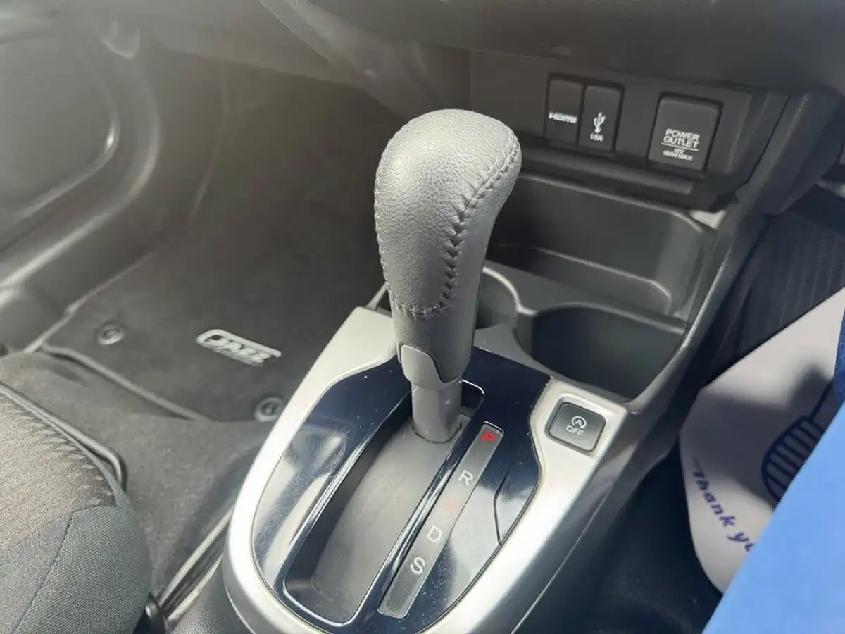 2019-honda-jazz-13-i-vtec-ex-navi-cvt-big-4