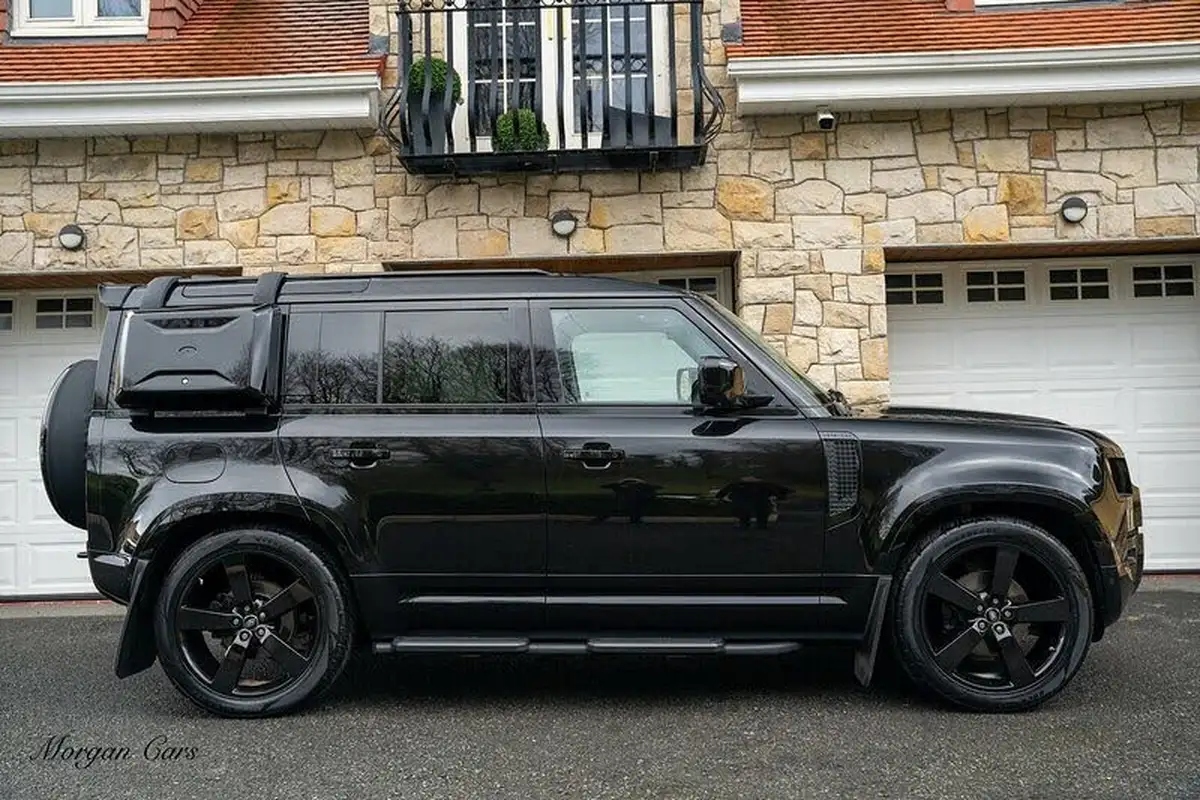 2023-land-rover-110-defender-30-d250-x-dynamic-hse-big-1