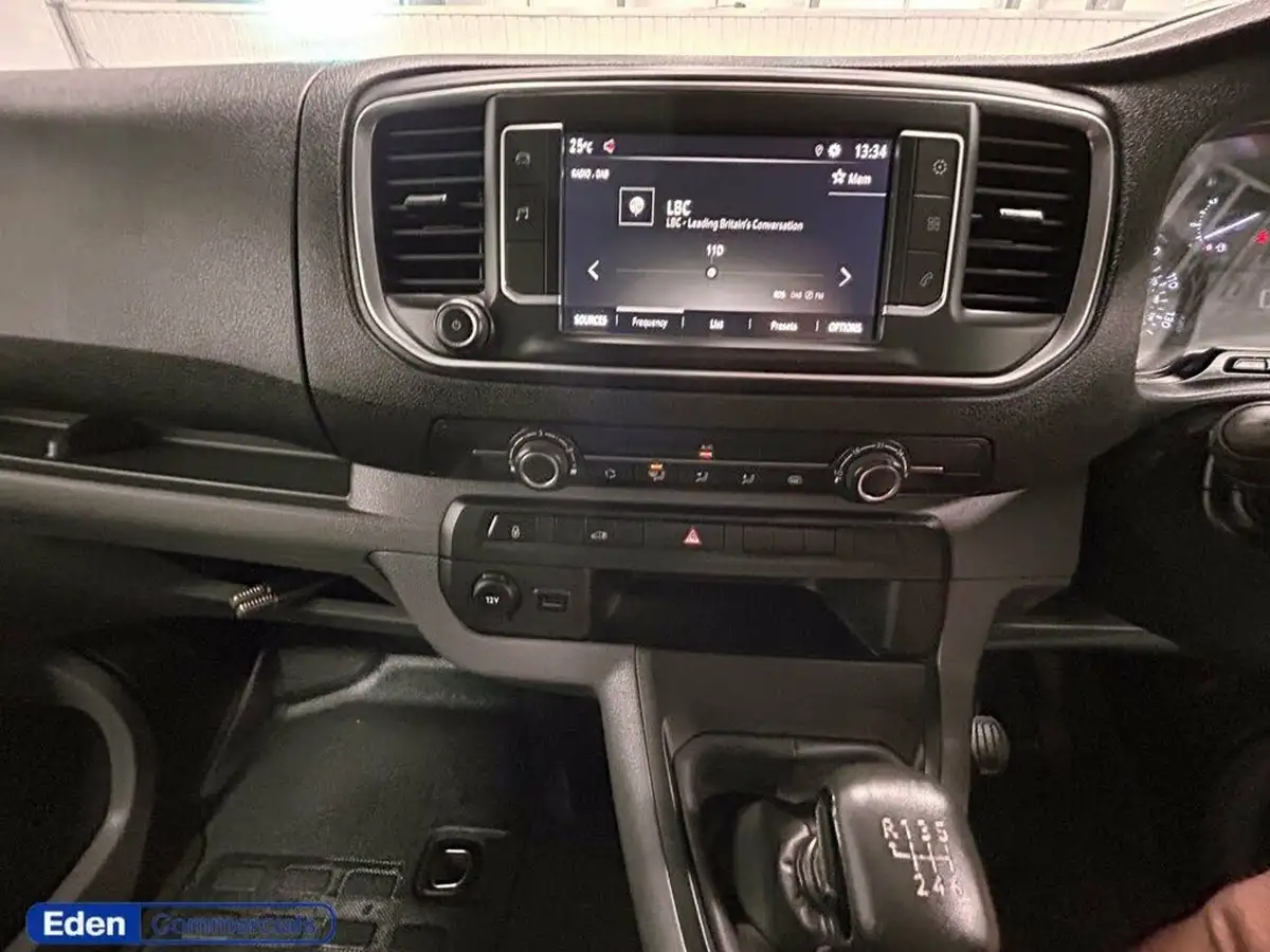 2022-vauxhall-vivaro-15td-2900-l2h1-sportive-big-19