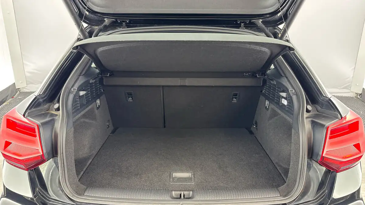 2021-audi-q2-10-30-tfsi-s-line-big-14
