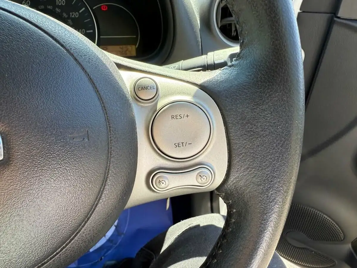 2014-nissan-micra-12-acenta-80ps-cvt-big-27
