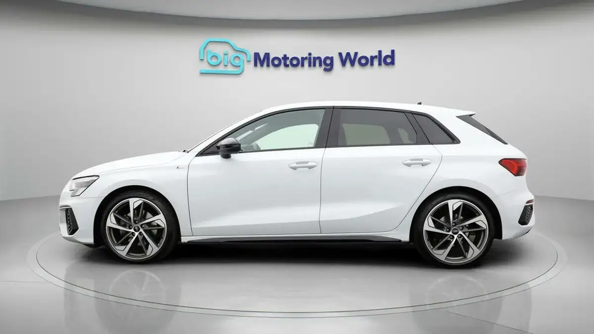 2022-audi-a3-15-35-tfsi-edition-1-sportback-5d-s-tronic-big-3