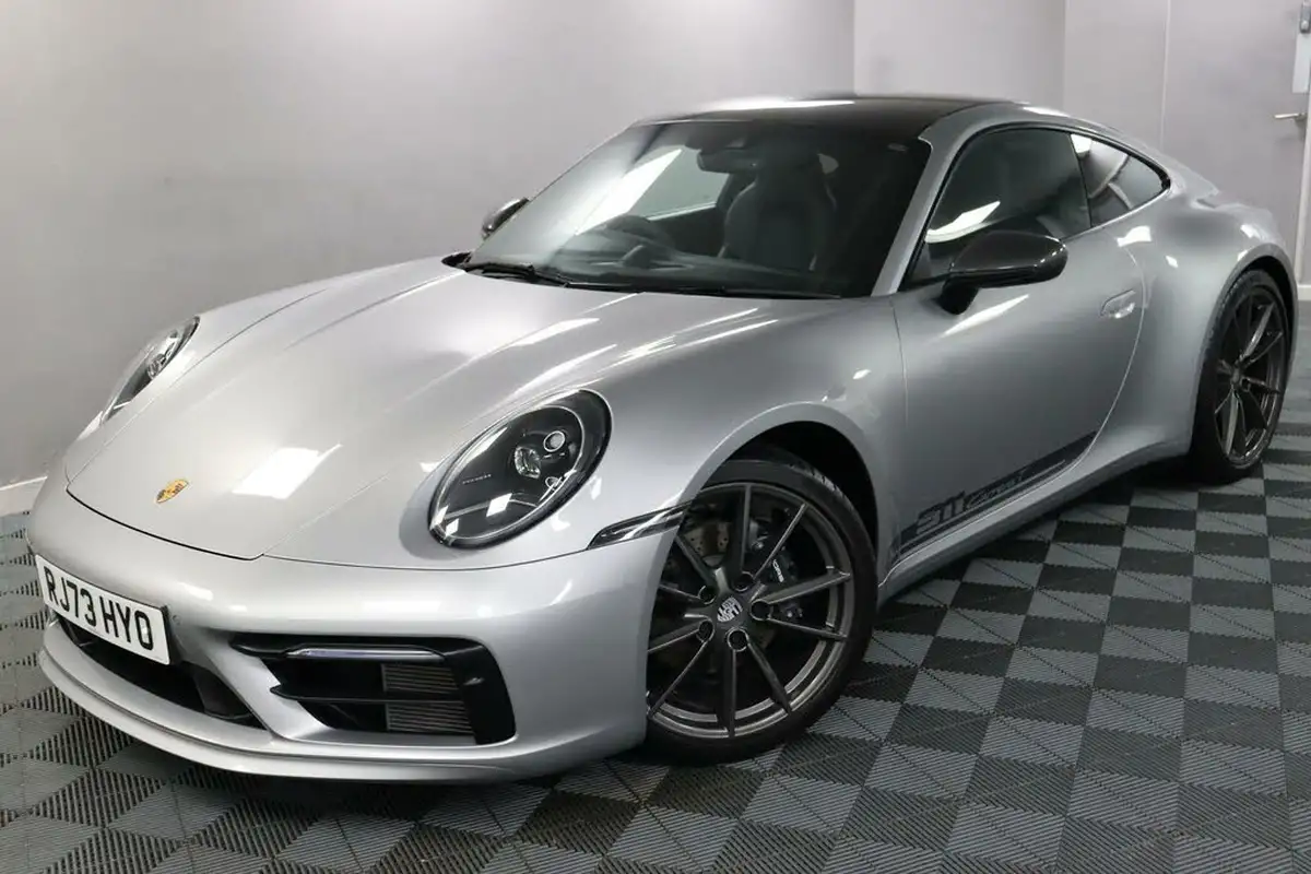 2024-porsche-911-30-carrera-t-385ps-coupe-big-10