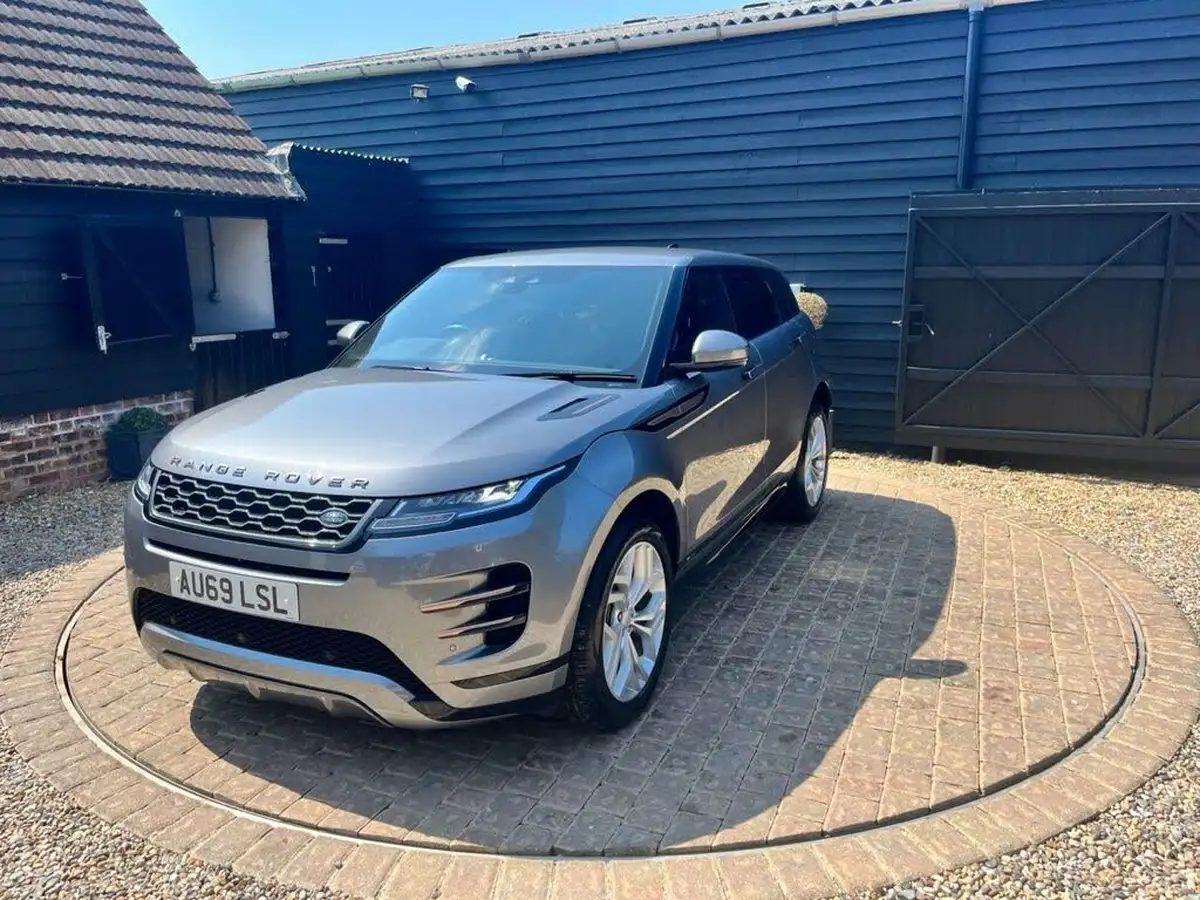 2019-land-rover-range-rover-evoque-20-d150-r-dynamic-s-big-1