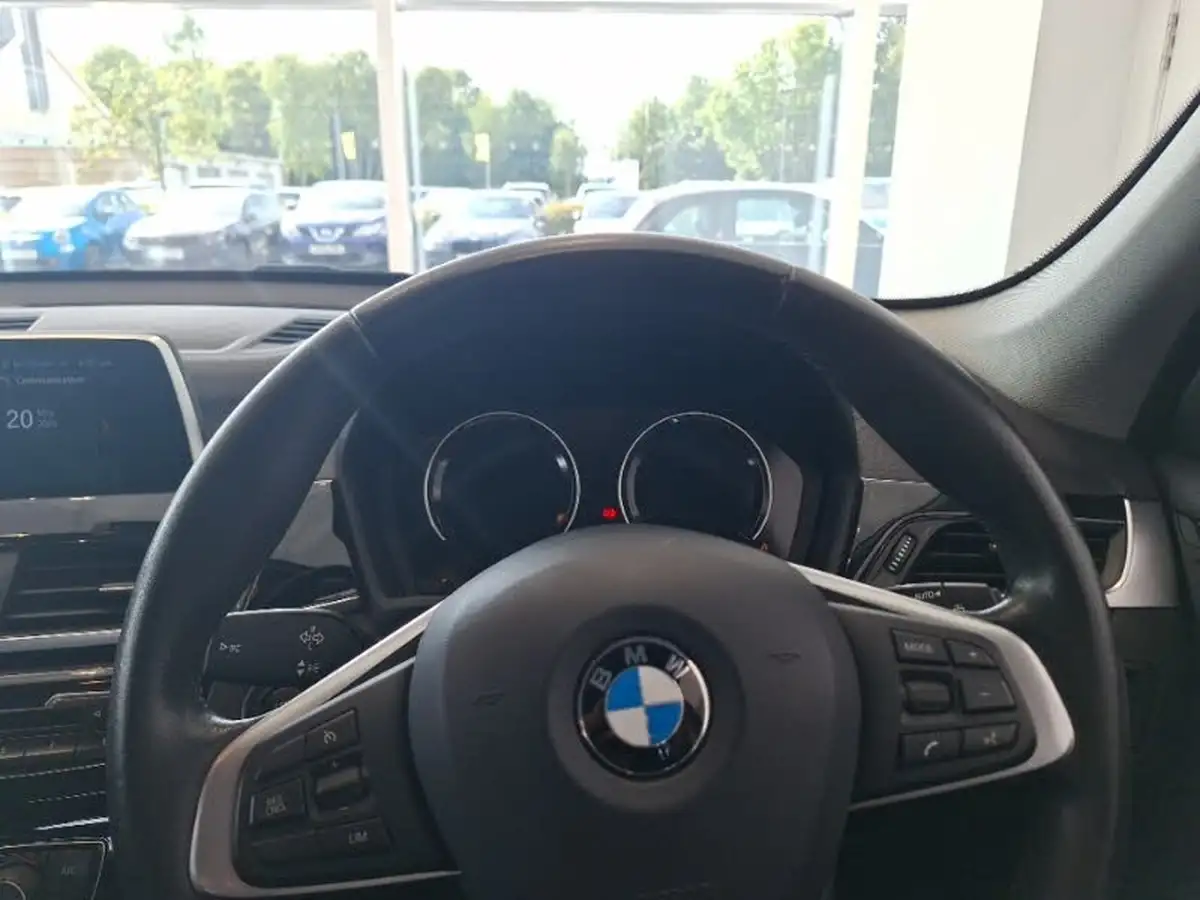 2018-bmw-x1-15-sdrive-18i-xline-134bhp-big-9