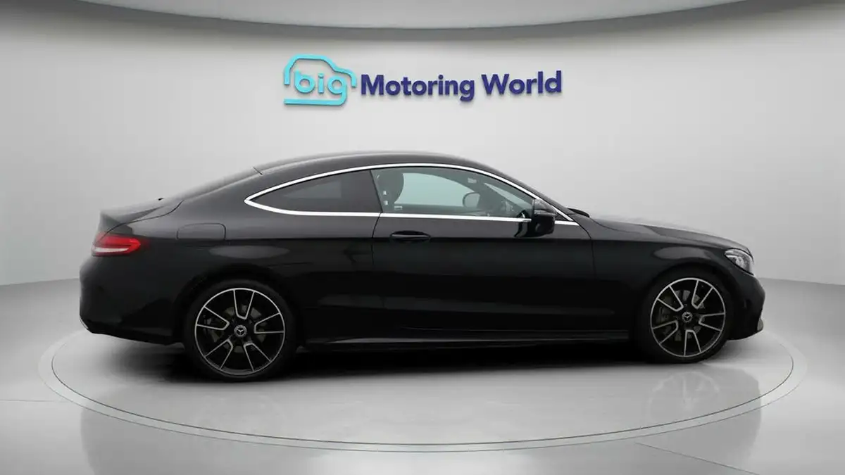 2019-mercedes-benz-c-class-20d-c300d-amg-line-244ps-premium-coupe-2d-big-8