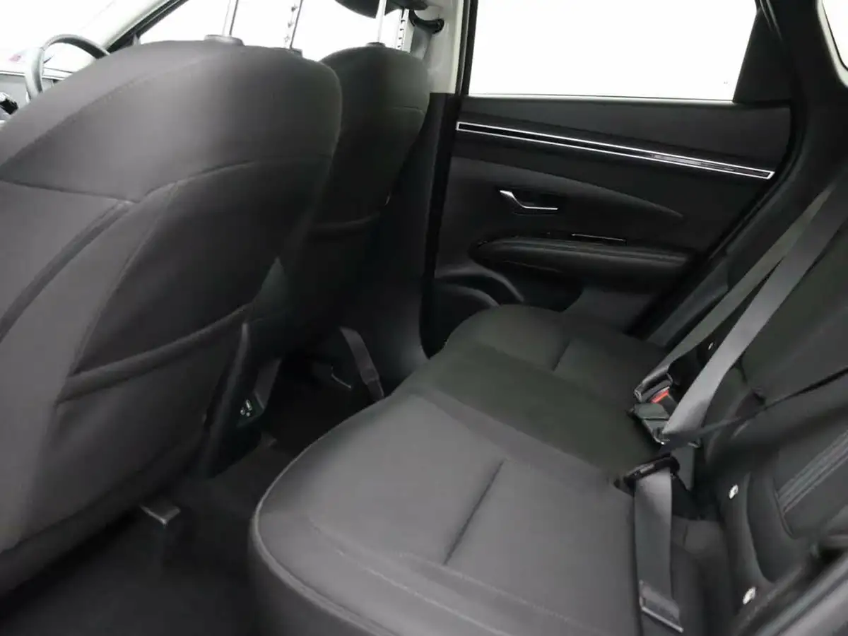 2022-hyundai-tucson-16-t-gdi-premium-150ps-big-12