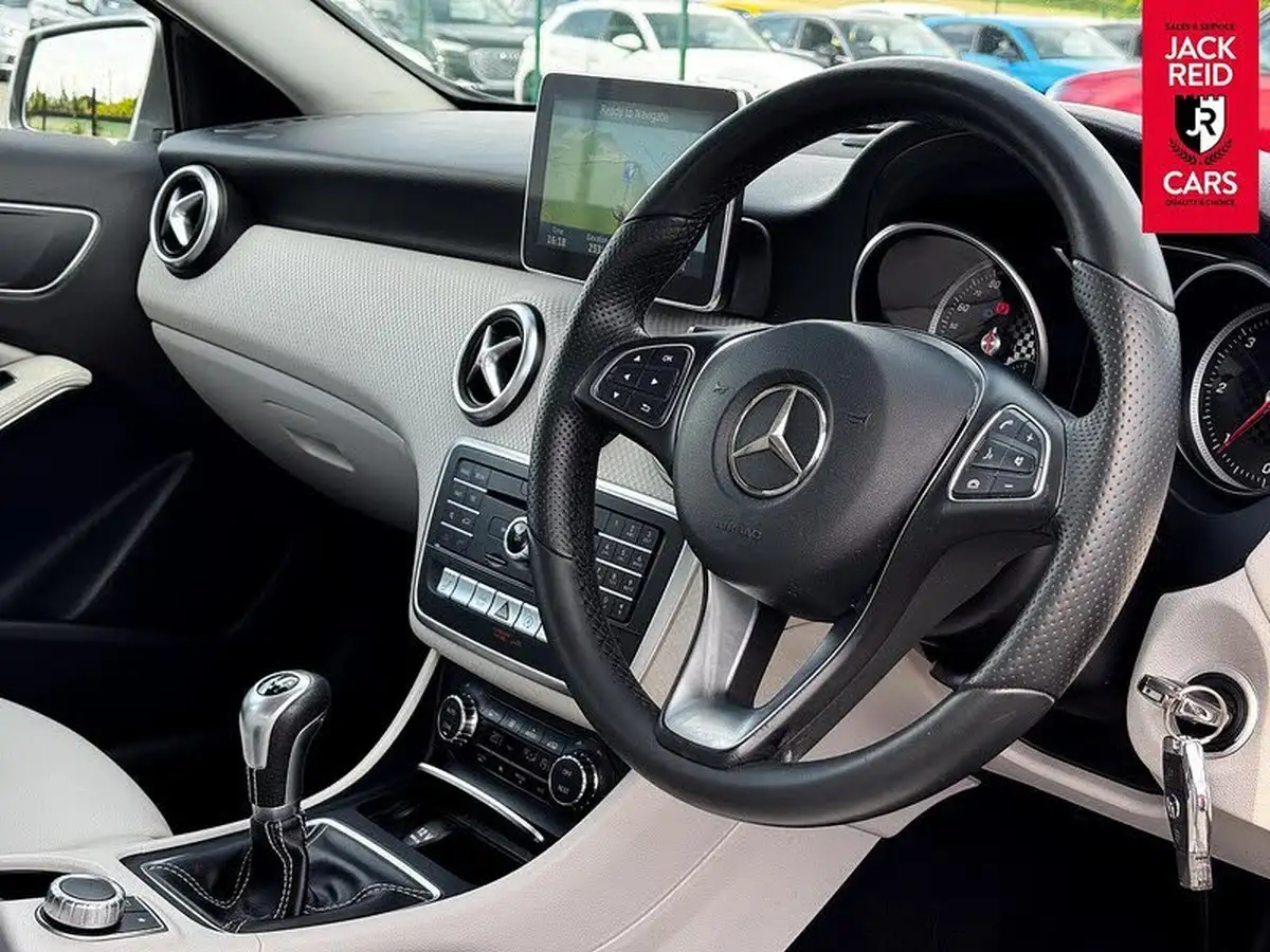 2016-mercedes-benz-a-class-15d-a180d-sport-premiumss-big-7