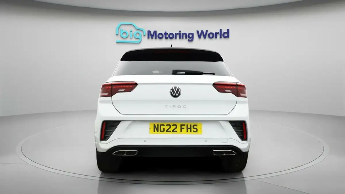 2022-volkswagen-t-roc-15-tsi-r-line-hatchback-5d-big-5