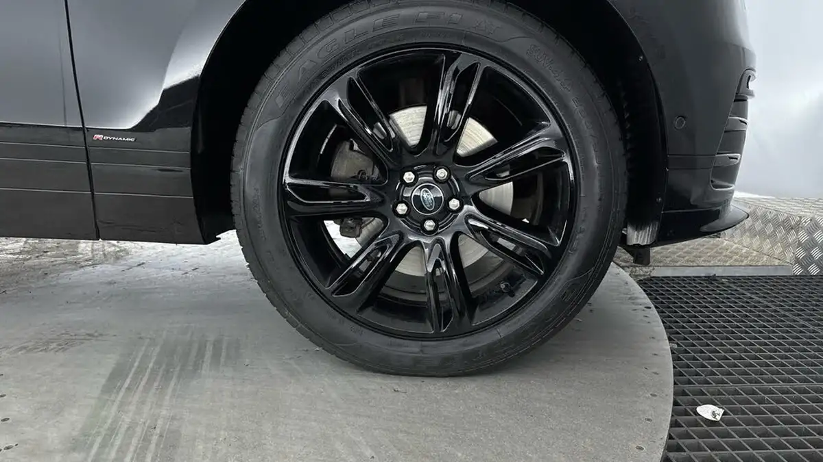 2021-land-rover-range-rover-velar-20-d200-velar-edition-big-23