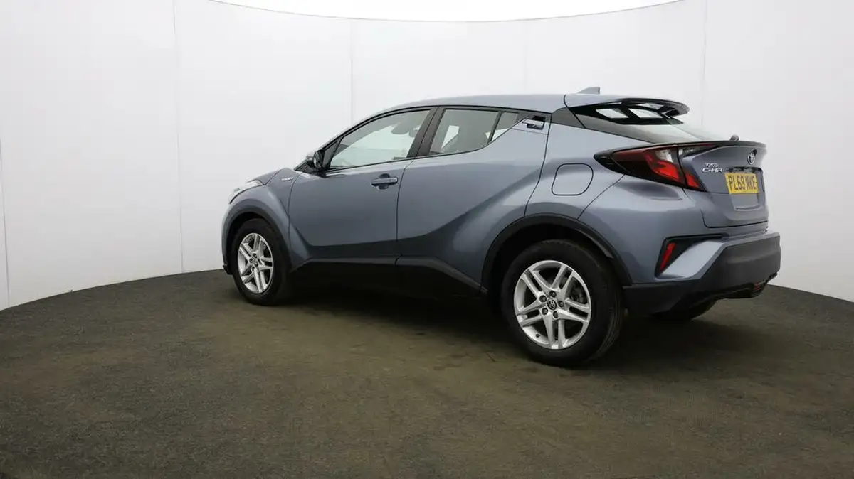 2020-toyota-c-hr-18-vvt-i-icon-parking-pack-big-57