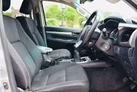 2022-toyota-hi-lux-24d-4d-icon-150hpeu6d-small-8