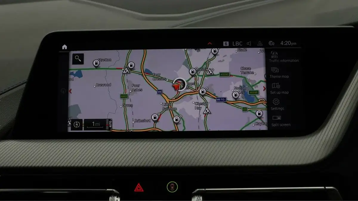 2022-bmw-1-series-20-m135i-xdrive-big-10