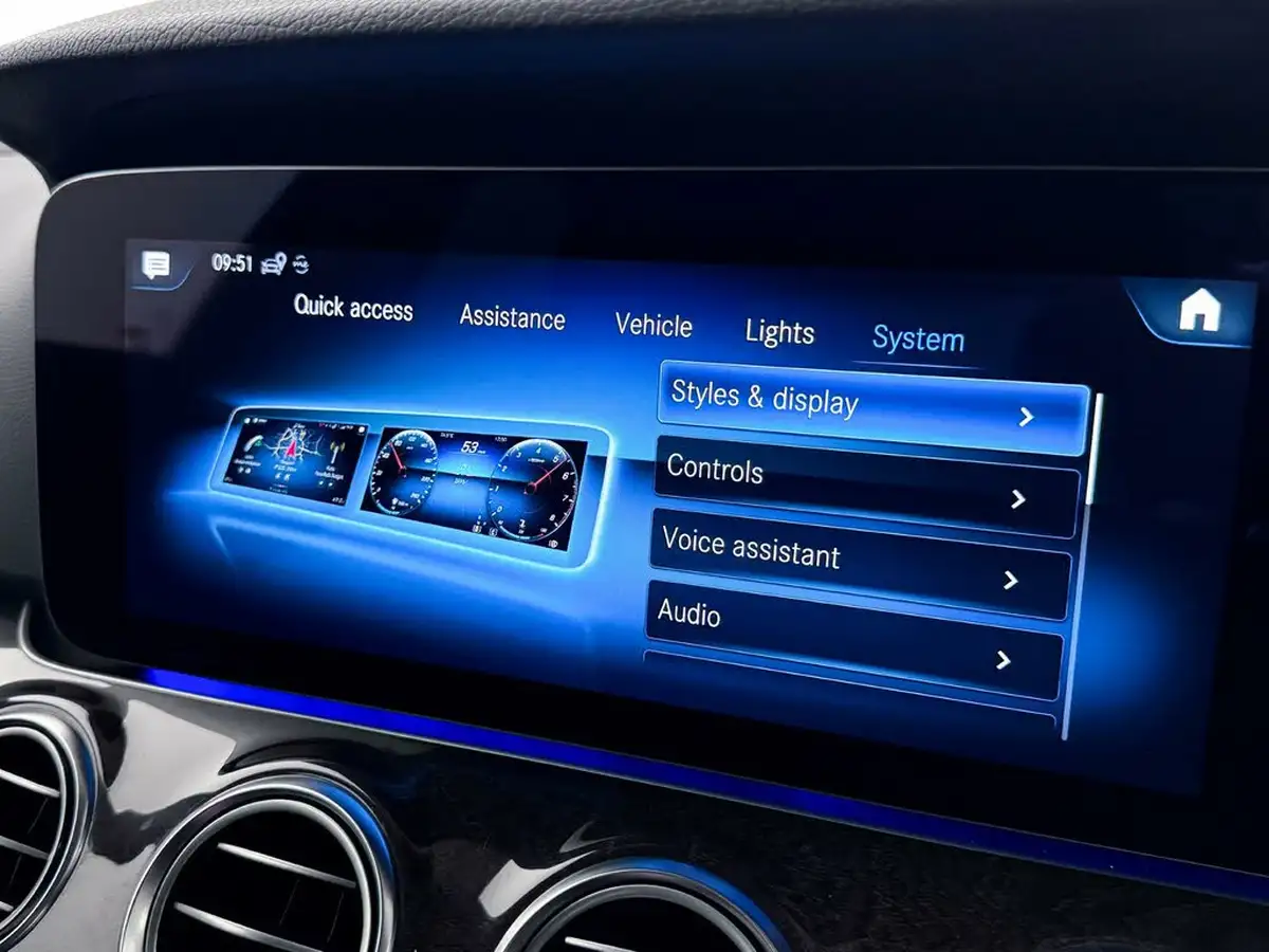 2021-mercedes-benz-e-class-20d-e300de-amg-line-edition-eq-power-saloon-4d-big-49