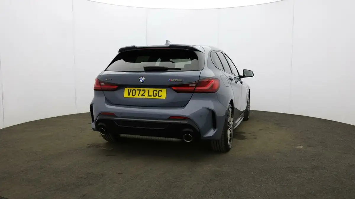 2022-bmw-1-series-20-m135i-xdrive-big-52