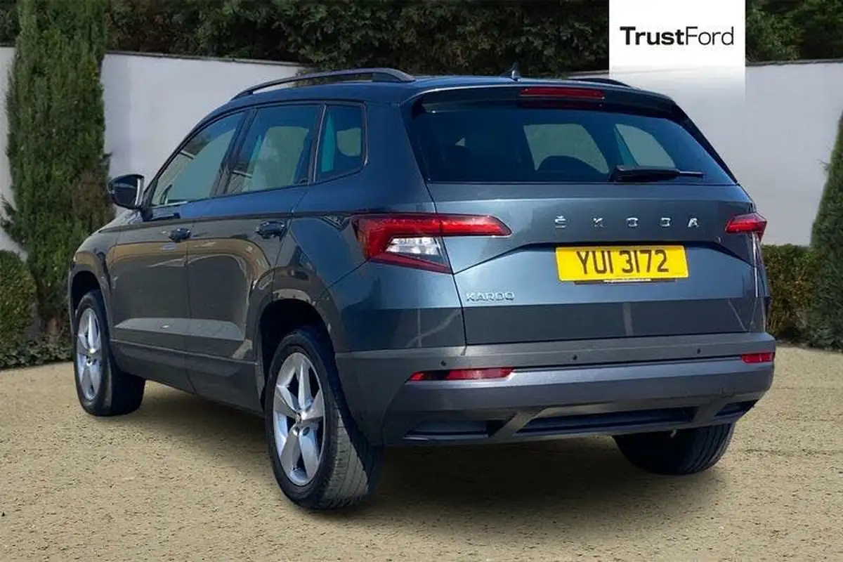 2022-skoda-karoq-10-tsi-se-big-1
