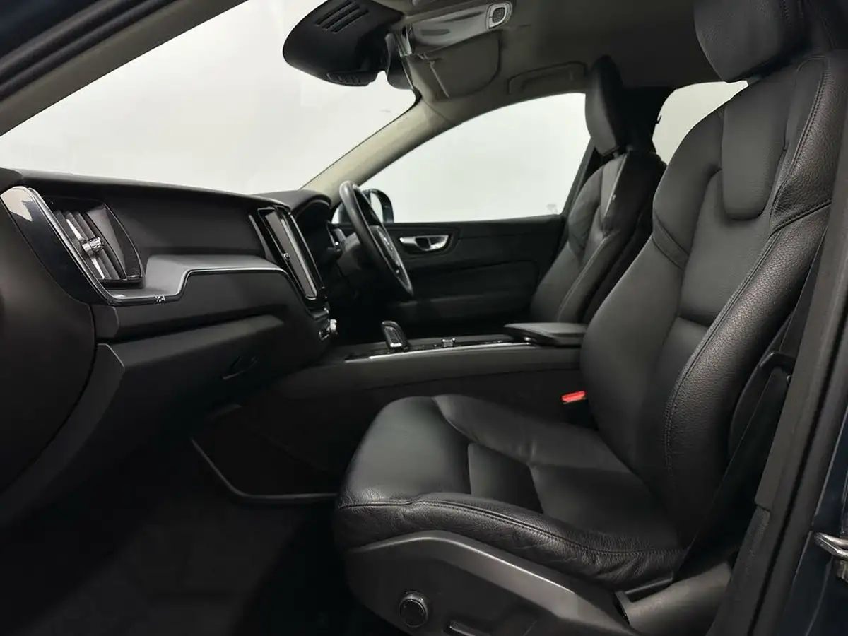 2019-volvo-xc60-20td-b4-momentum-big-31