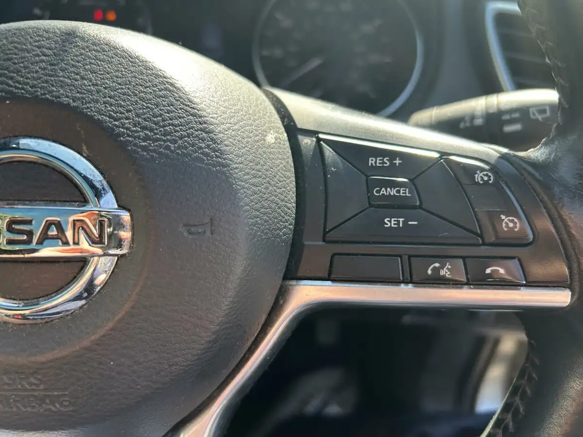 2017-nissan-qashqai-12-dig-t-tekna-big-11