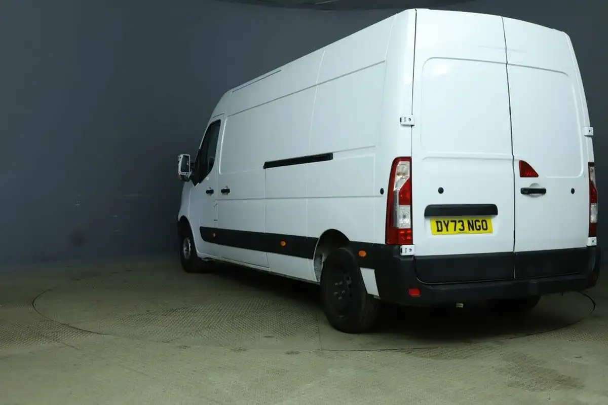 2023-nissan-interstar-23dci-f35-l3h2-acenta-135pseu6d-panel-van-big-3