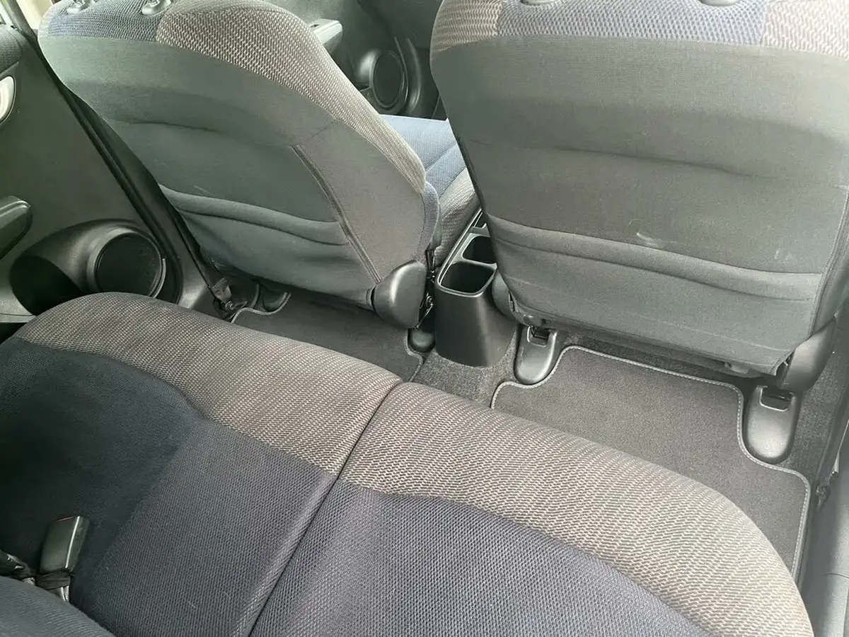 2012-honda-jazz-14-es-big-32