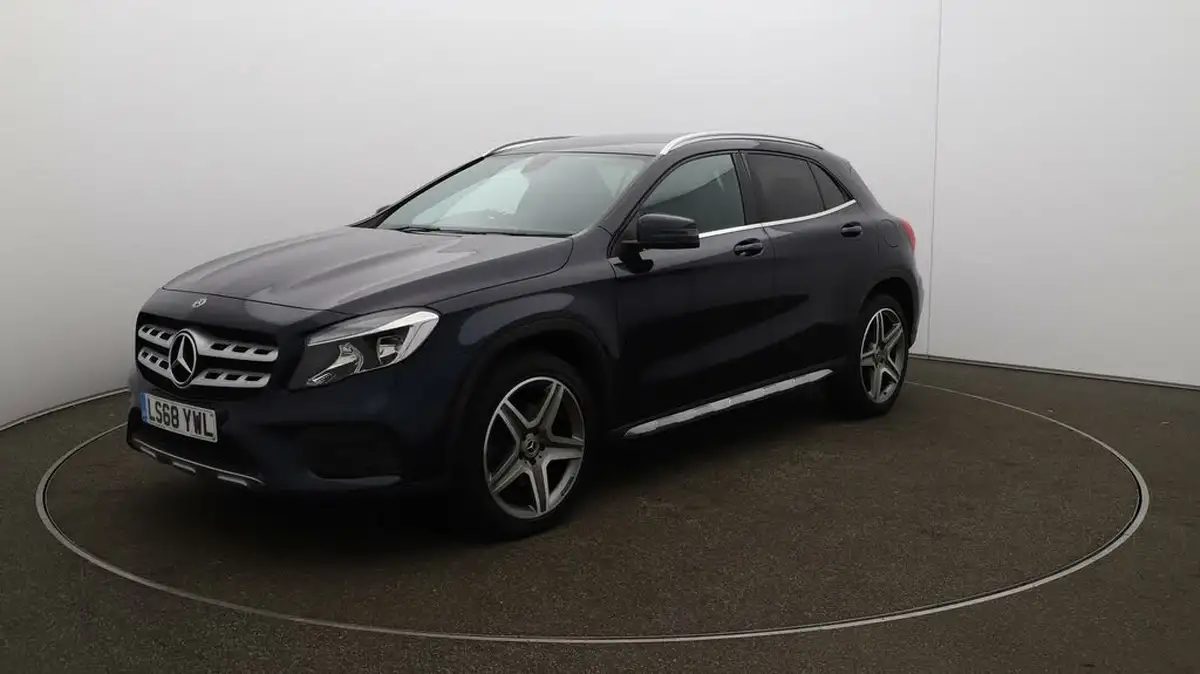 2018-mercedes-benz-gla-class-21d-gla-220d-amg-line-177ps-ss-big-2