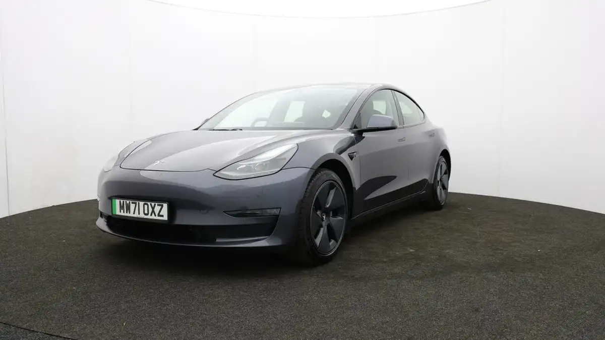 2021-tesla-model-3-e-long-range-awd-big-52