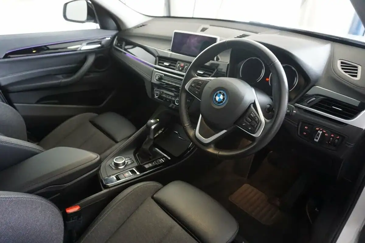 2022-bmw-x1-15-xdrive-25e-phev-sport-big-11
