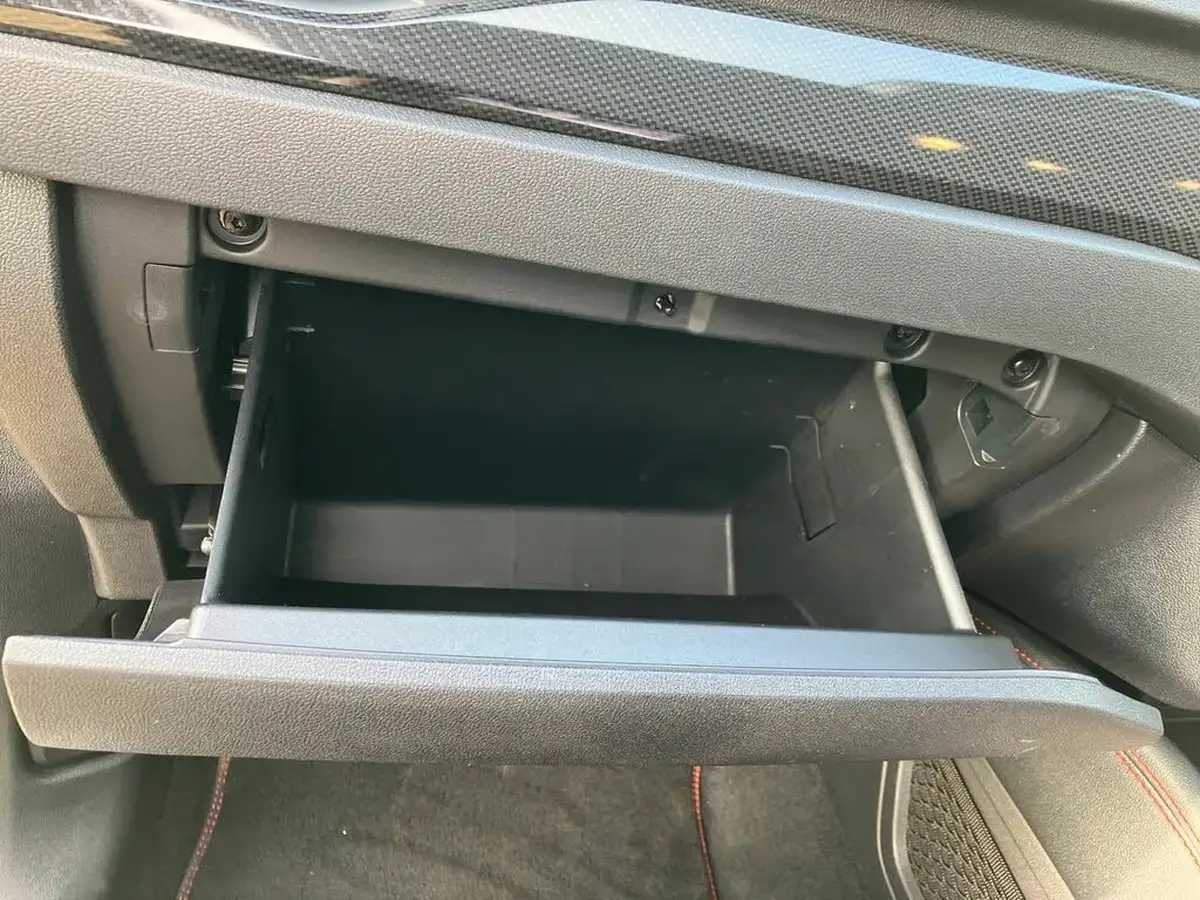 2022-ford-kuga-25t-st-line-edition-190ps-fhev-big-26