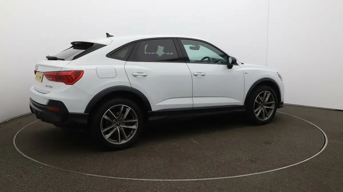 2022-audi-q3-15-35-tfsi-black-edition-cod-sportback-s-tronic-big-44
