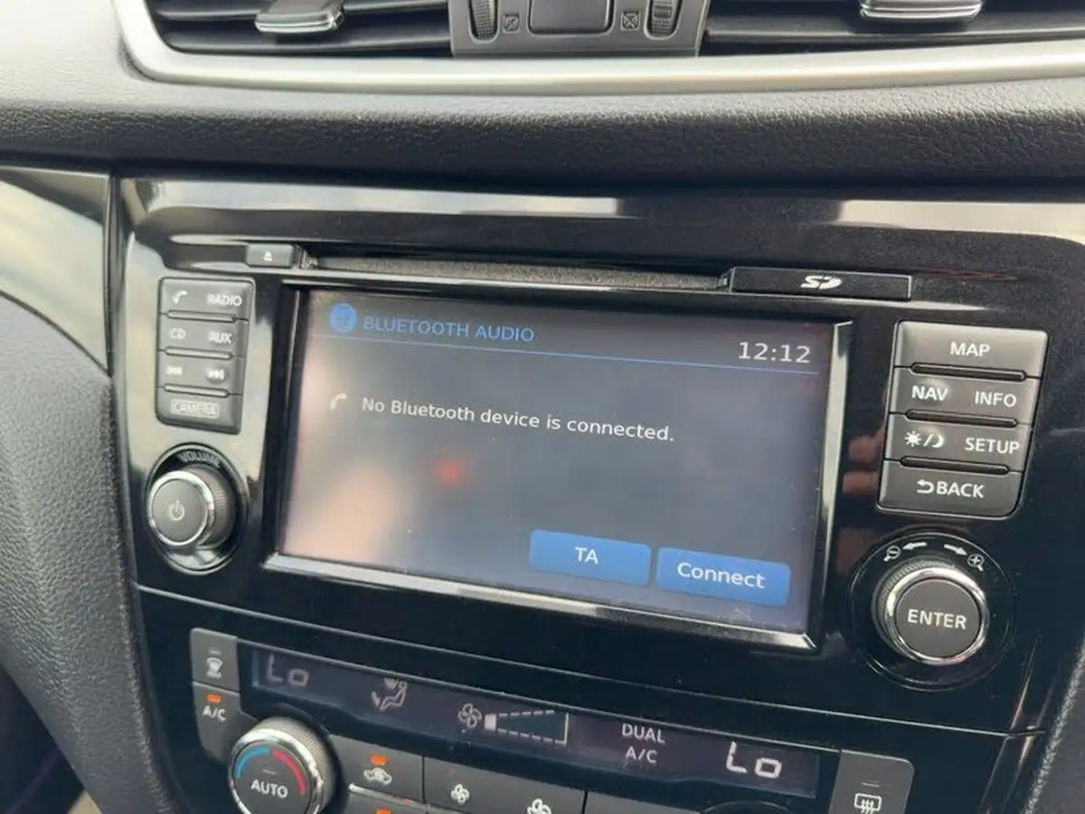 2016-nissan-qashqai-12-dig-t-n-connecta-big-5