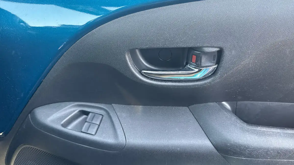 2021-citroen-c1-10-vti-shine-5d-big-21