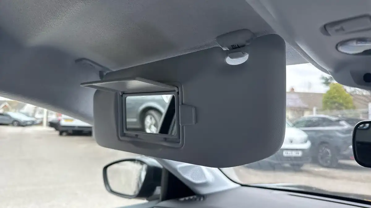 2023-peugeot-208-12-puretech-active-premium-75ps-big-35