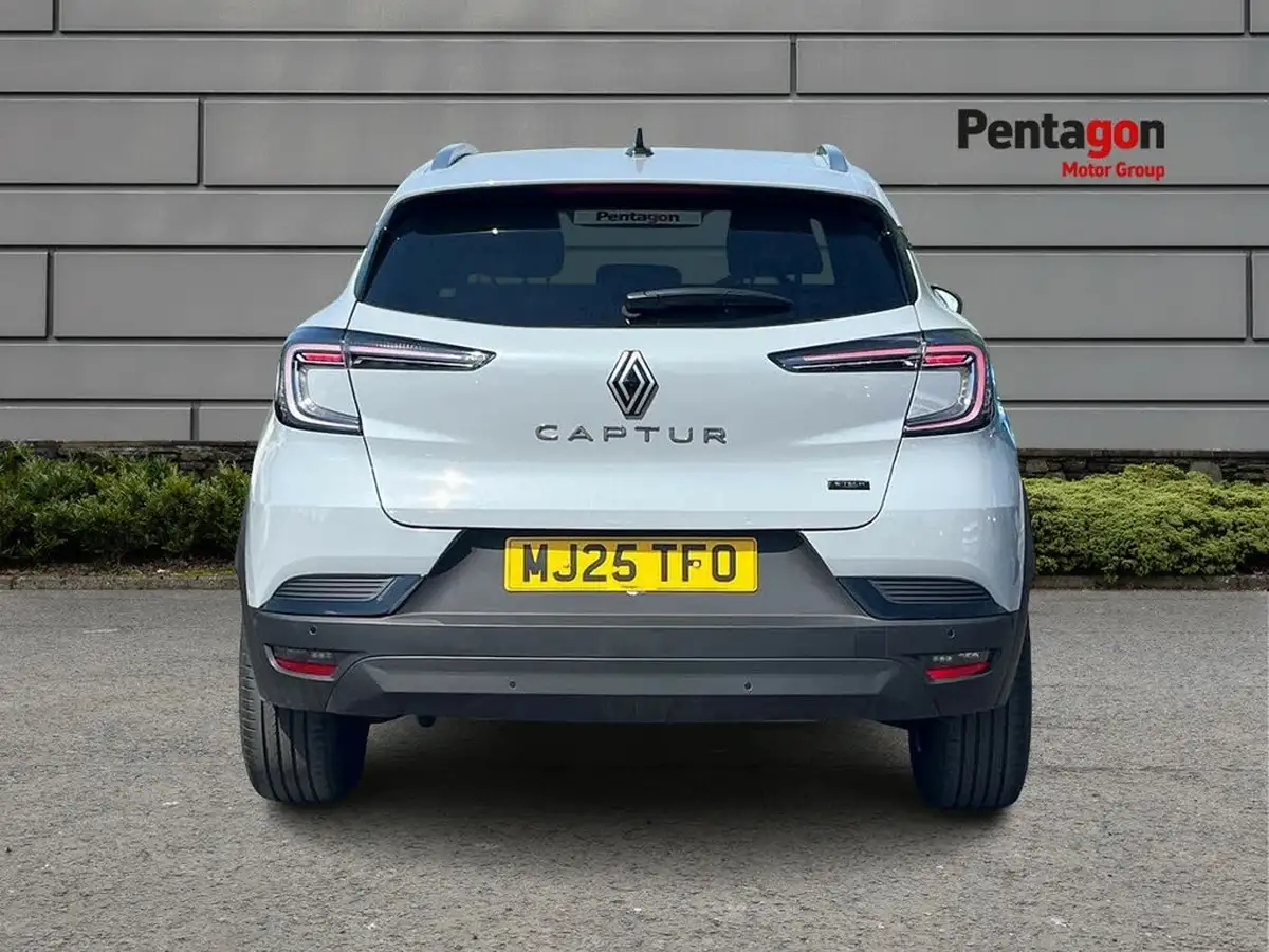 2025-renault-captur-16-techno-145ps-full-big-13