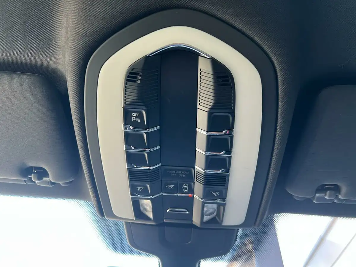 2018-porsche-cayenne-30-s-e-hybrid-platinum-edition-big-54