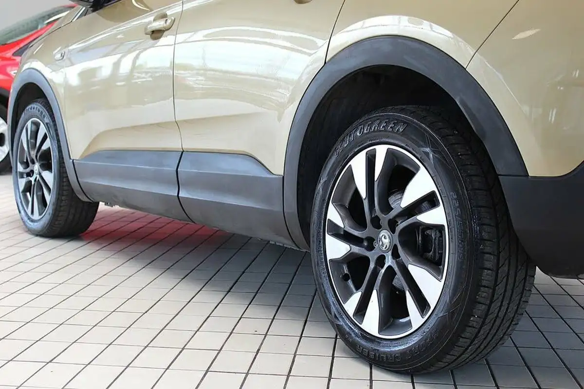 2018-vauxhall-grandland-x-12-sport-nav-130ps-big-17