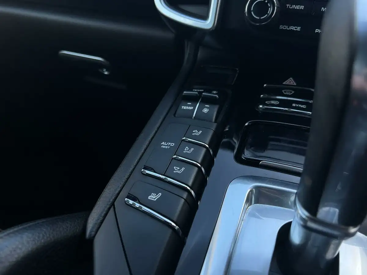 2018-porsche-cayenne-30-s-e-hybrid-platinum-edition-big-26