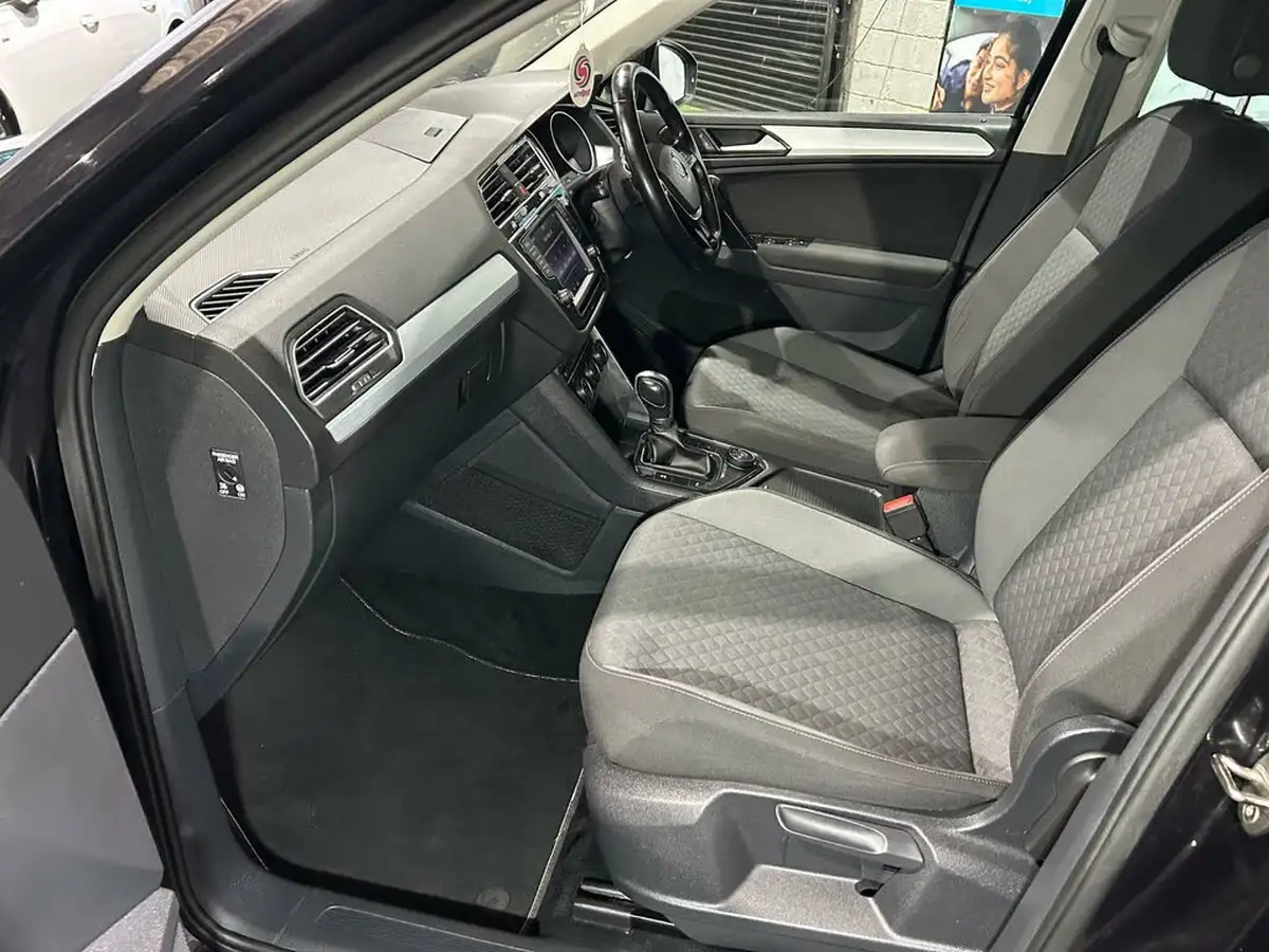 2016-volkswagen-tiguan-20tdi-se-navigation-150ps-4motion-bmt-ss-dsg-big-8