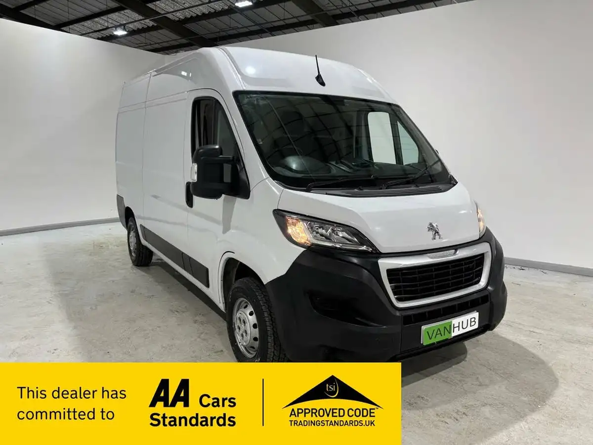2023-peugeot-boxer-22-bluehdi-professional-premium-335-l2h2-big-0