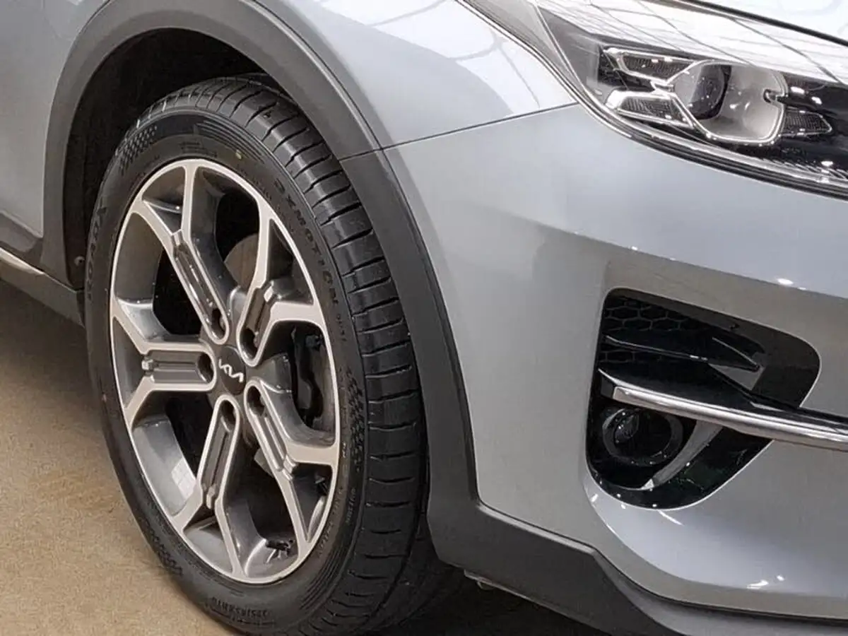2022-kia-xceed-10-t-gdi-connect-big-8