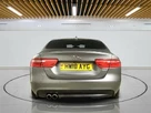 2019-jaguar-xe-small-4