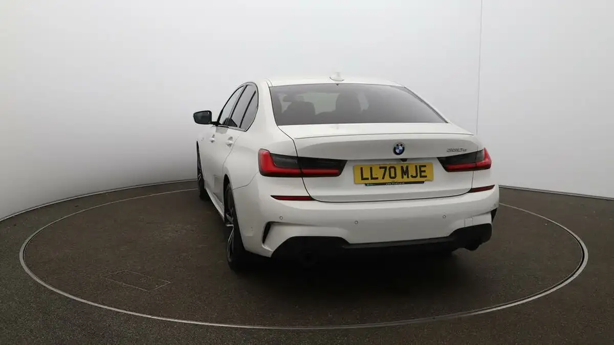 2020-bmw-3-series-20-330e-m-sport-saloon-4d-big-52
