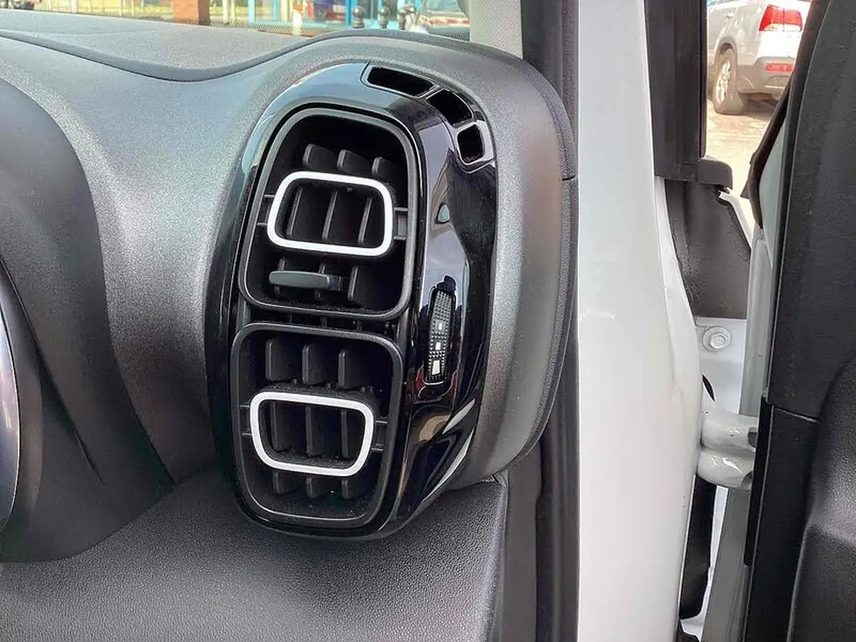 2018-citroen-c3-aircross-12-puretech-flair-130ps-ss-big-39