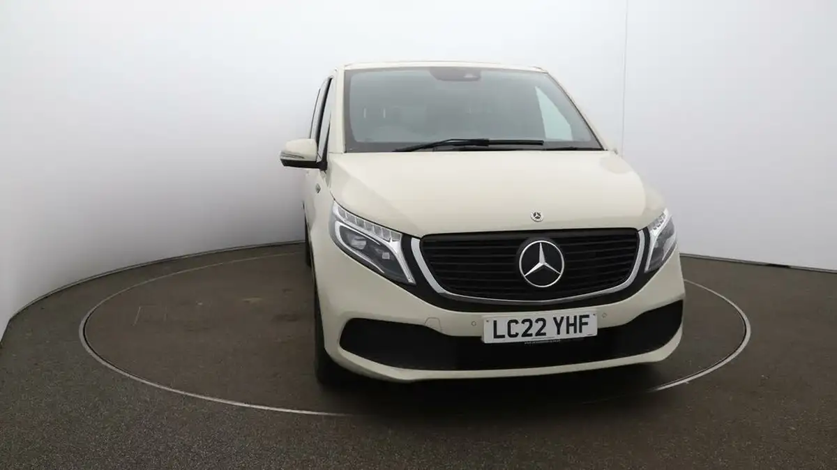 2022-mercedes-benz-eqv-e-eqv-300-sport-big-34