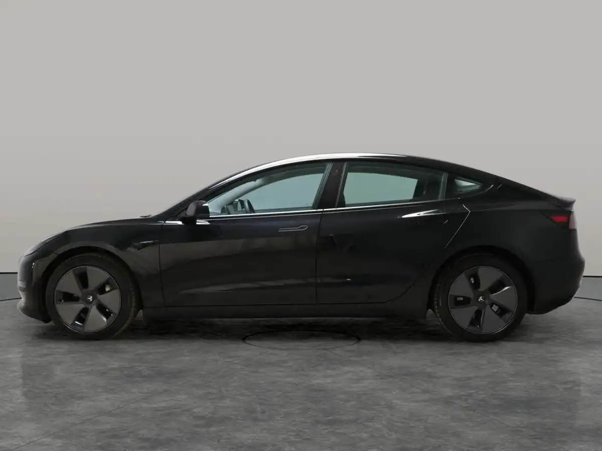 2022-tesla-model-3-e-long-range-big-14